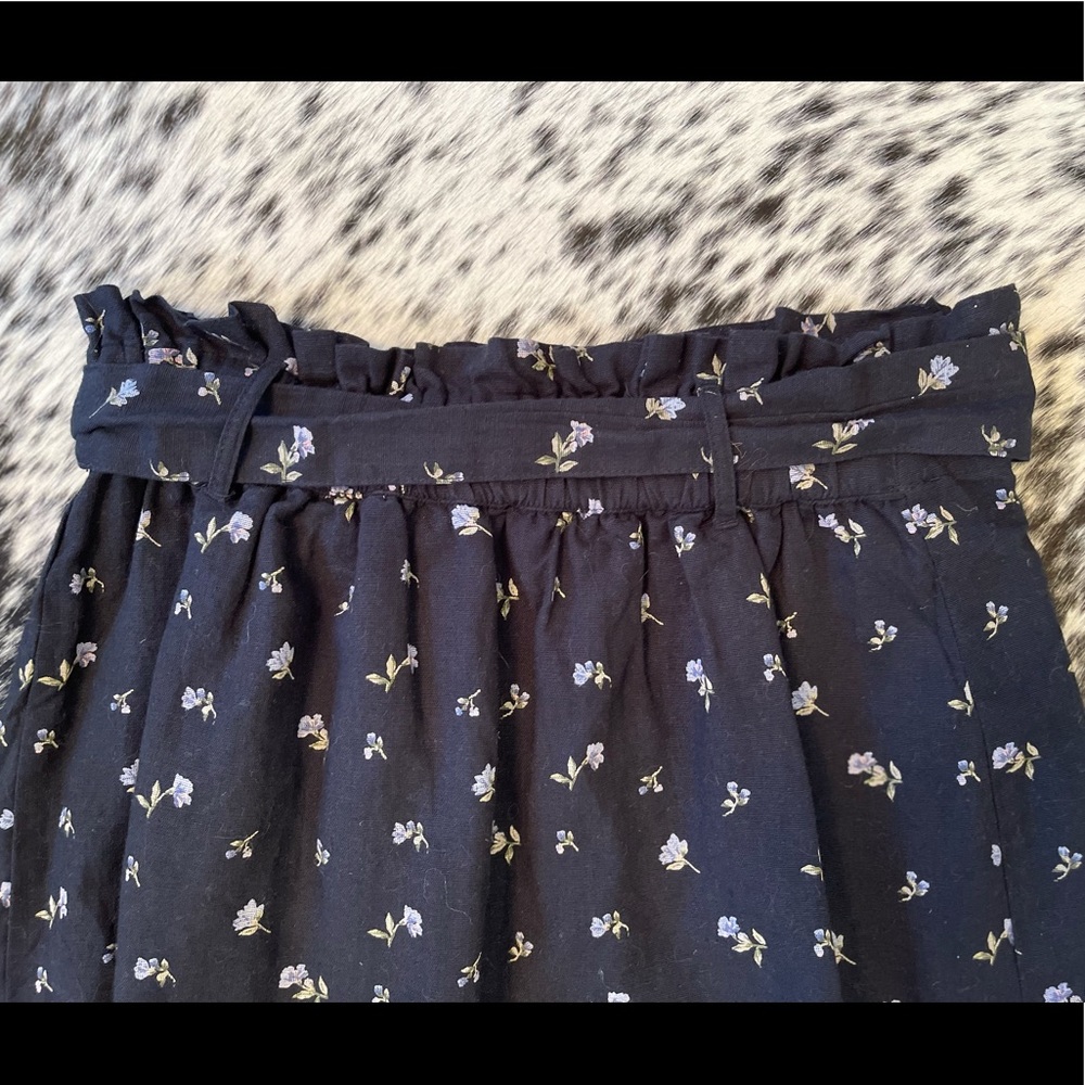 NWOT AE high waist lightweight skirt w/ flowers🌸 - Picture 7 of 8